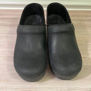 Dansko Professional Oiled Black Clog, Womens Size 35